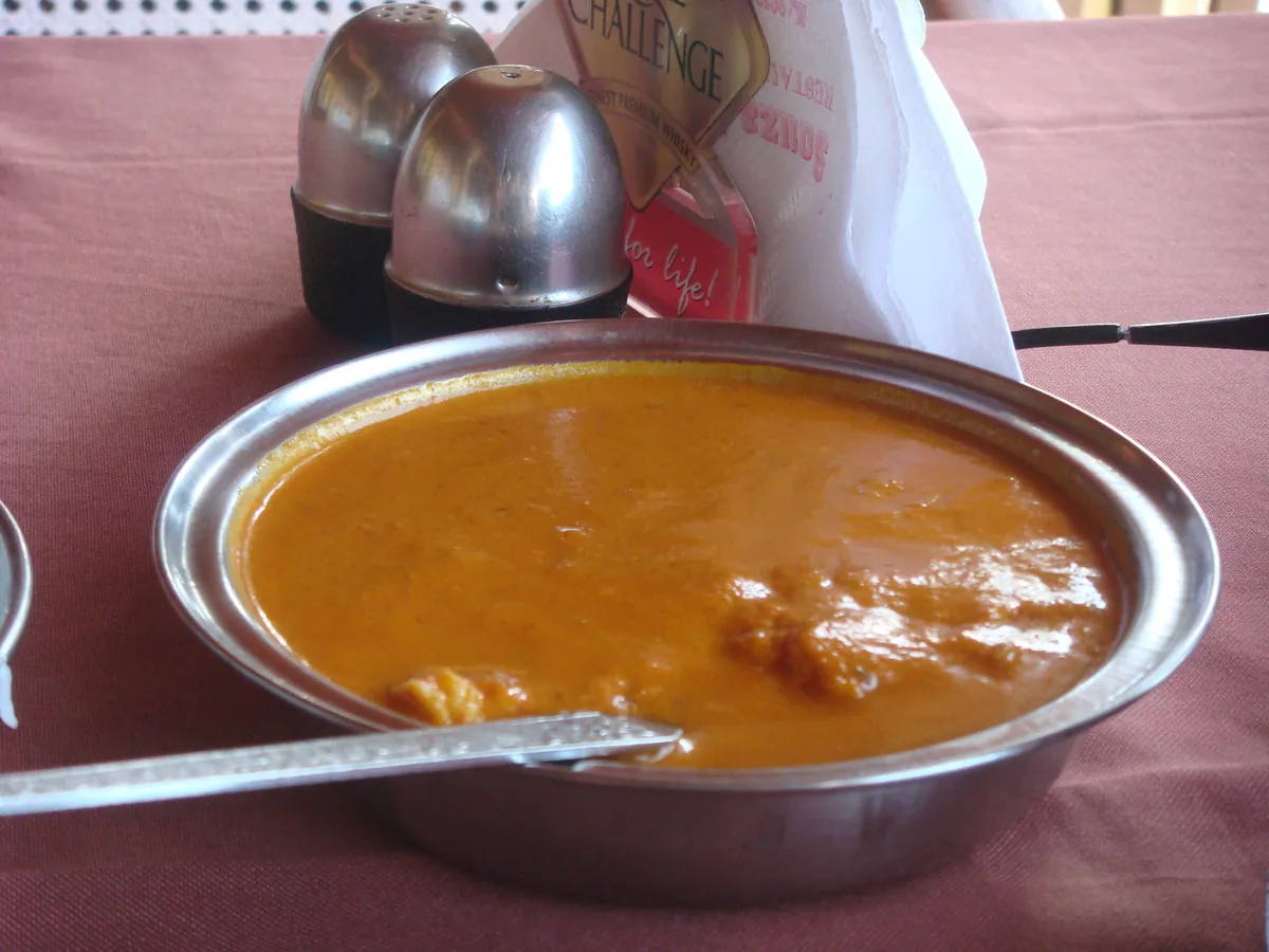 Gambas al curry goano en salsa de coco